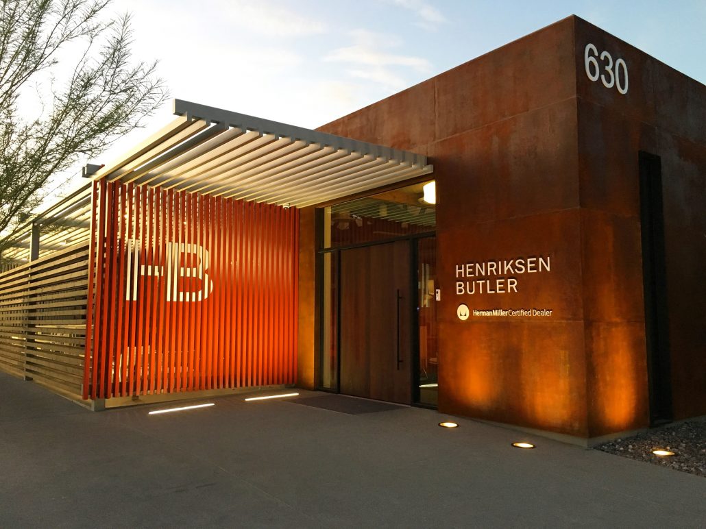 9-Redevel-Henriksen-Butler-LasVegasShowroom30